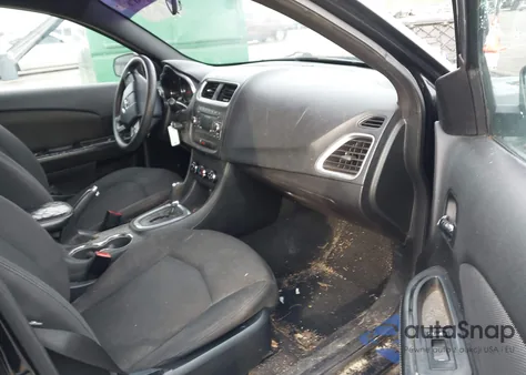 2013 Dodge Avenger Se V6 z USA, uszkodzony, nr VIN 1C3CDZAG4DN504856